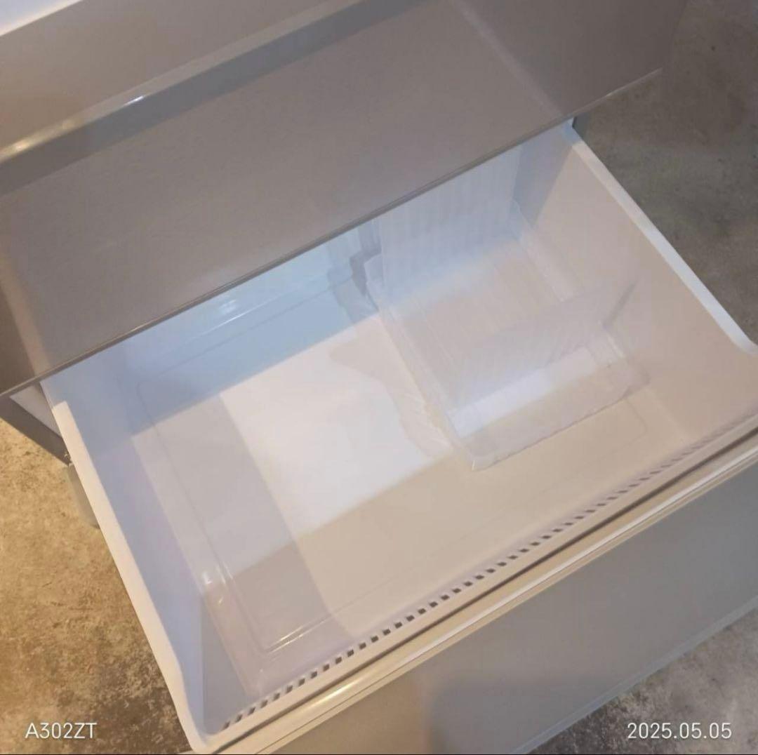 A001★2022年製★アクア　4ドア　冷蔵庫　シルバー　自動霜取り ファミリー