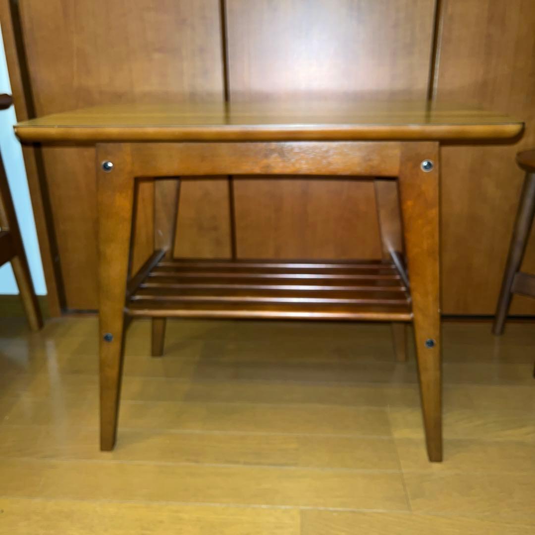 カリモク60　サイドテーブル　ウォールナット（トップ：メラミン化粧板）