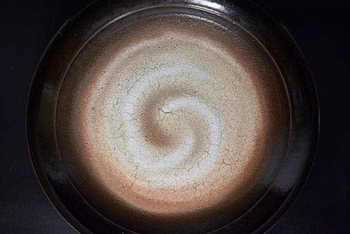 県重要文化財　林 正太郎　特別作品　淡黒　志野焼　大皿　真作保証　径59cm