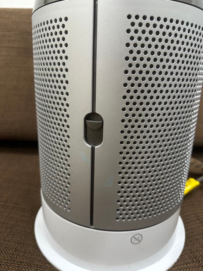 ② Dyson ダイソン Hot＋Cool HP04 空気清浄機　　2020年