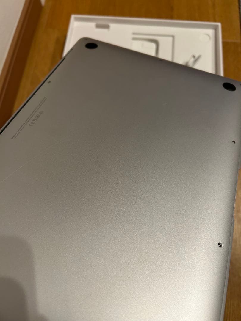 【美品・おまけ付】MacBook Air 13インチ シルバー