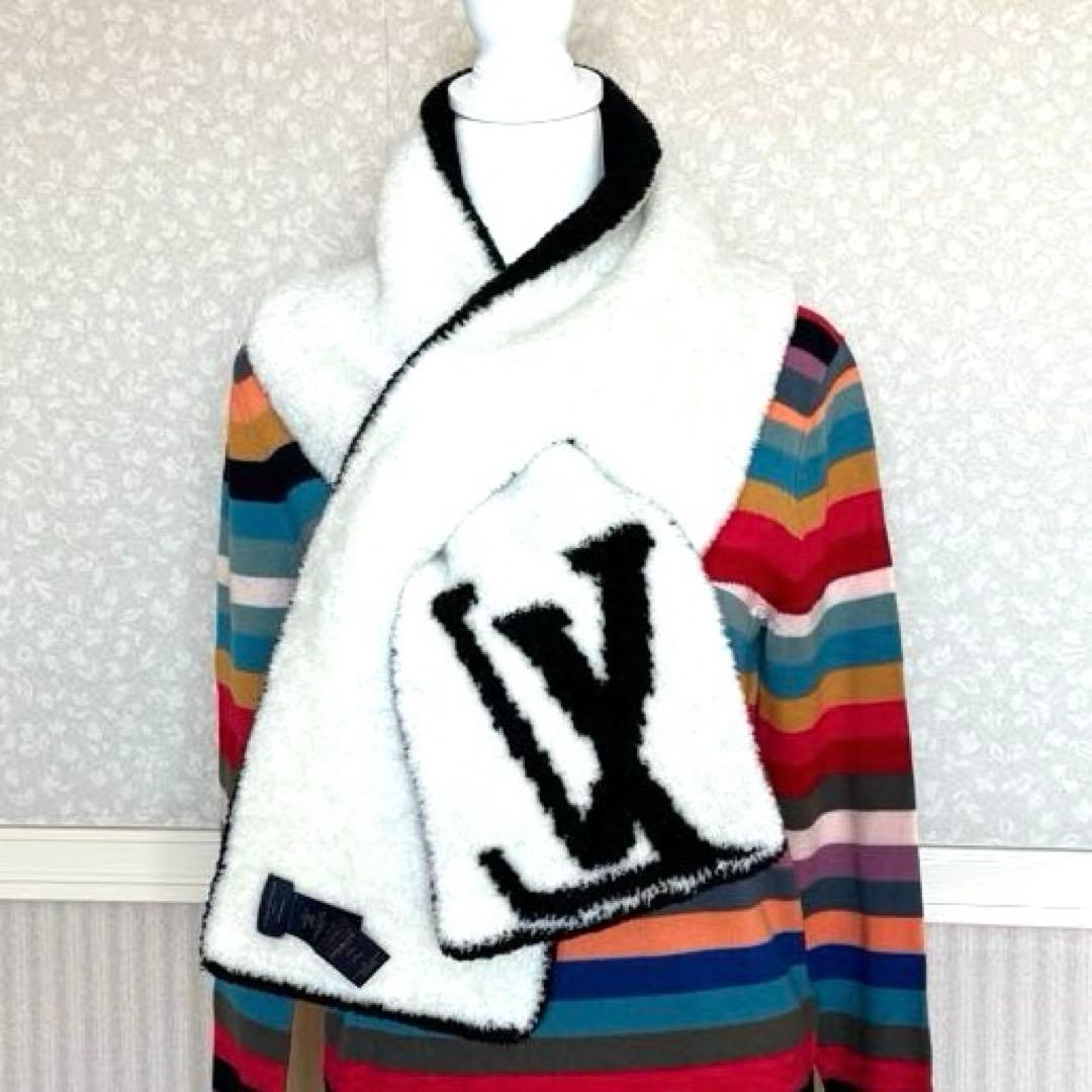 新品未使用♪ ラップオーバー式♪2WAY型マフラー.コンフィー　M79399