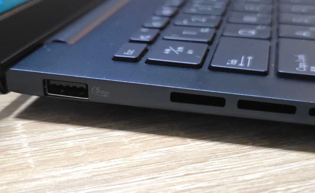 Windowsノート本体 ASUS Zenbook 14 OLED Core Ultra 5 16GB