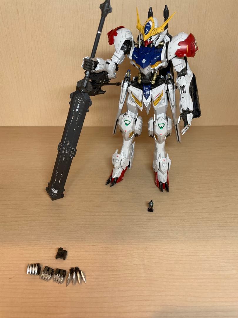 MG 1/100 ガンダムバルバトスルプス ＋公式ファンブック