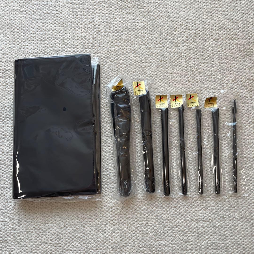 SOYOメイクブラシ(7本)➕ブラシケース