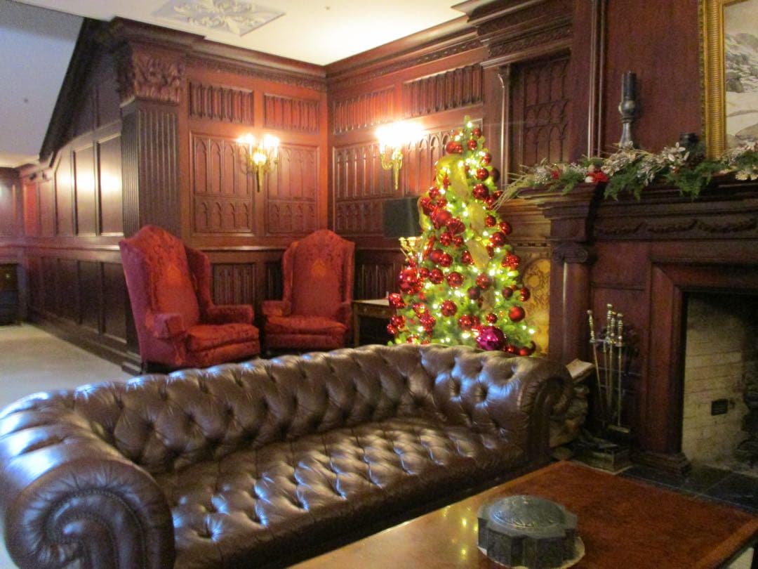 Canon IXY コンパクトデジタルカメラ 本体とバッテリー