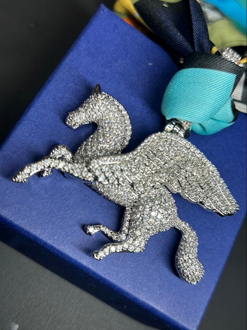 ペガサストップ　チャーム✖️スカーフ