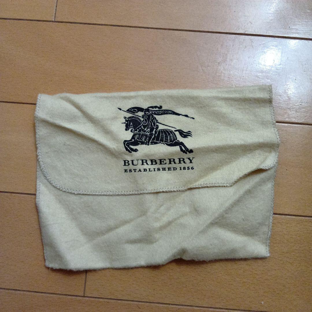 BURBERRY 二つ折り財布 ネイビー