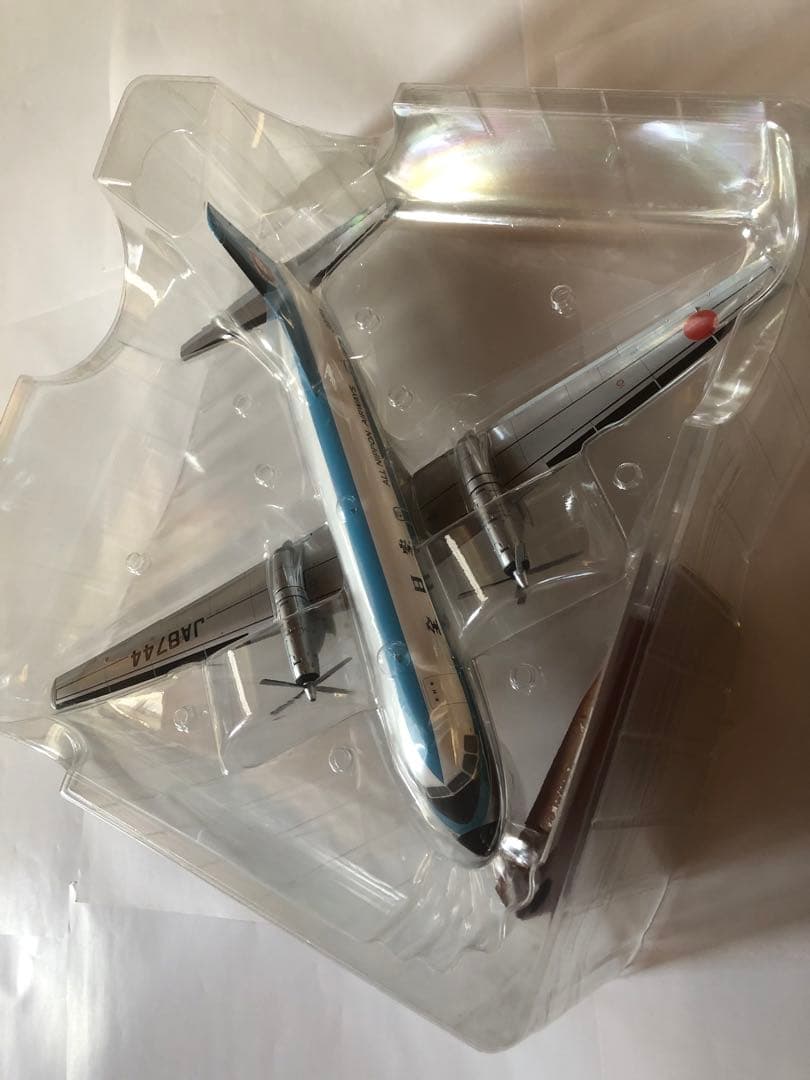 全日空商事　1/72 ANA YS-11 モヒカン