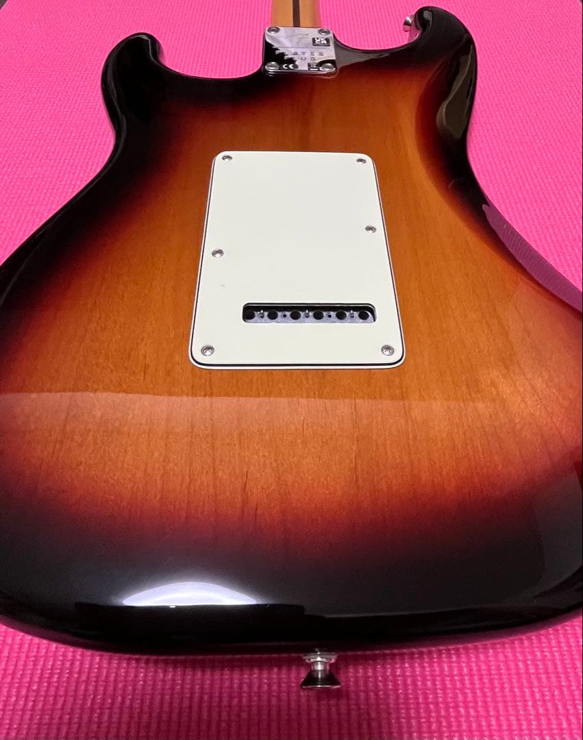 フェンダープレイヤープラスストラトキャスター