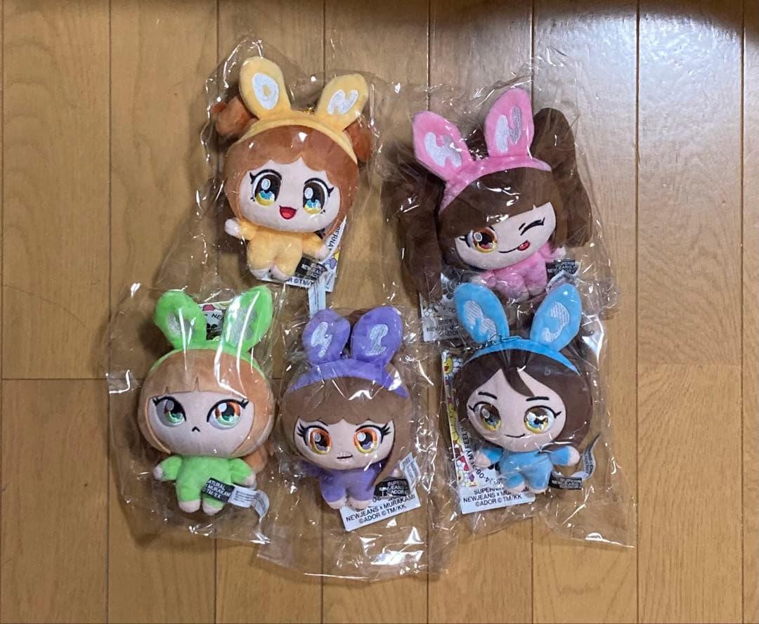 NewJeans murakami ぬいぐるみキーリング ニュージーンズ　村上隆