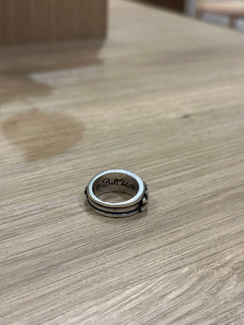 bill wall leatherビルウォールレザーラージラッキークロスリング