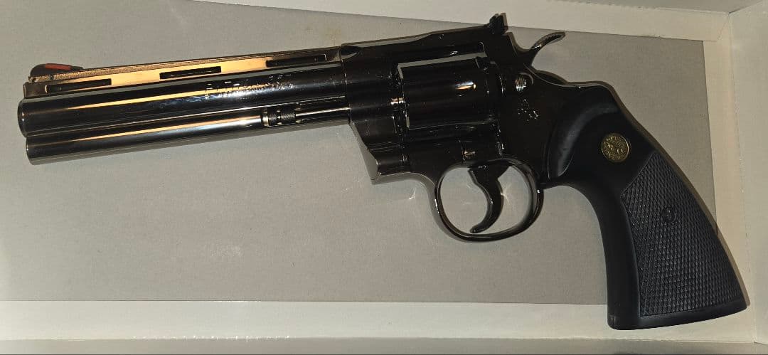 コルト　パイソン３５７マグナム　トワイライトクローム