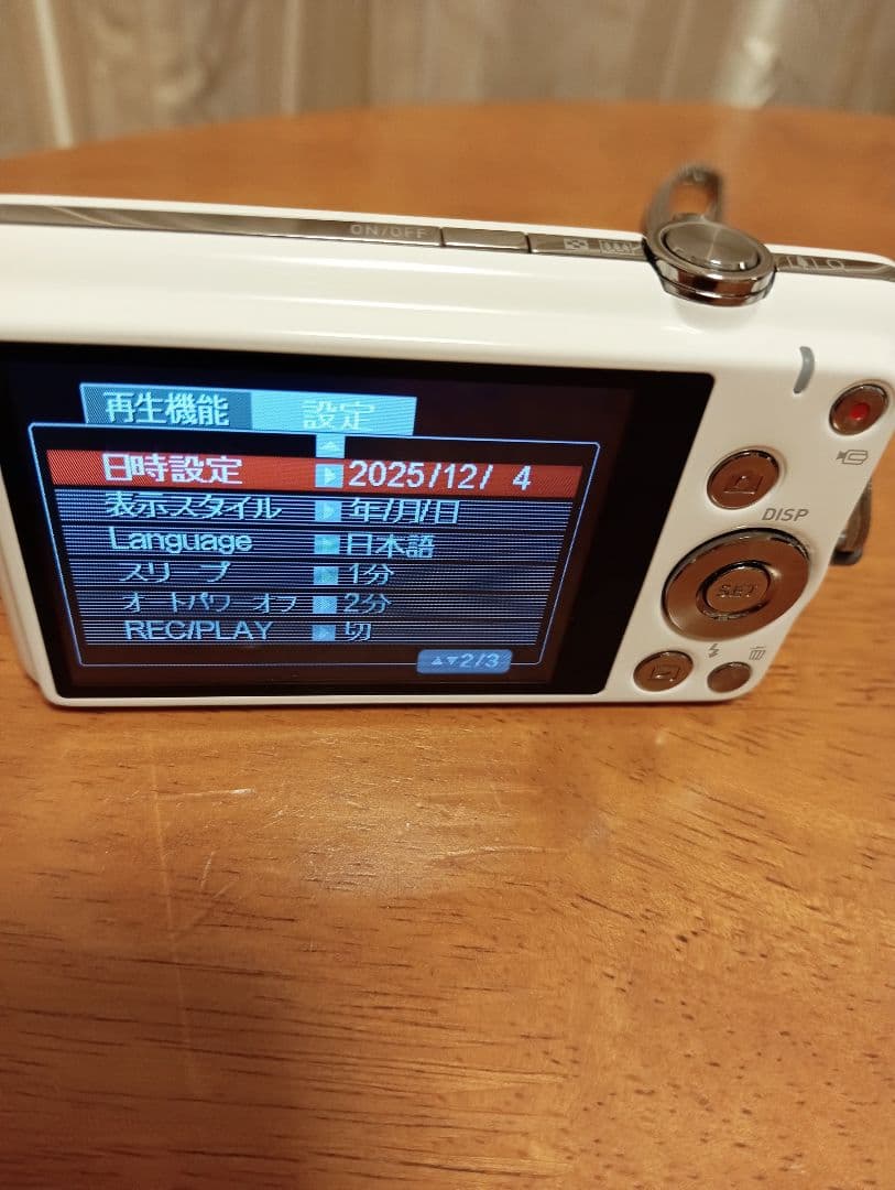 コンデジ　CASIO　EXILIM６X　 ホワイト　極美品　デジカメ