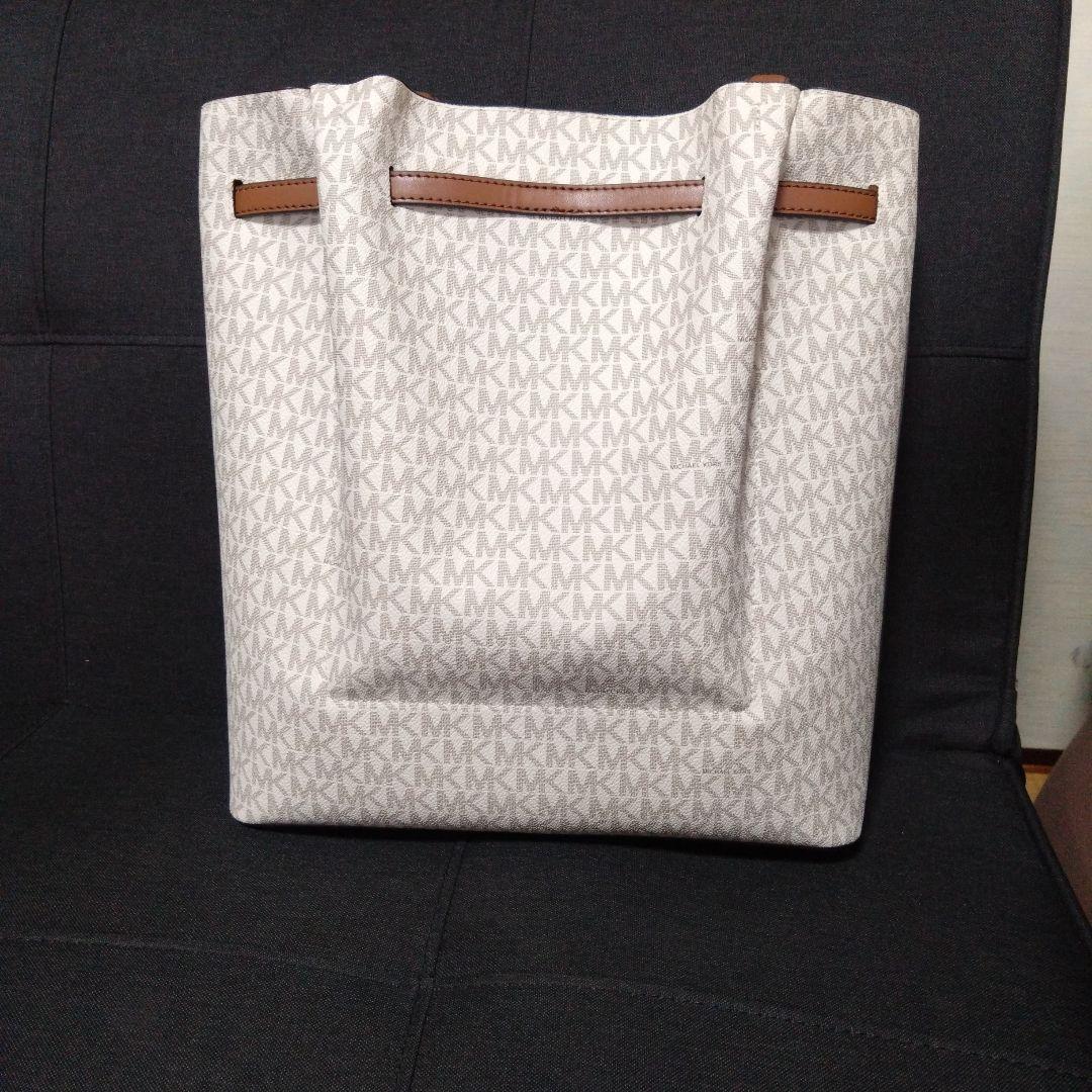 Michael Kors ロゴプリントバッグ