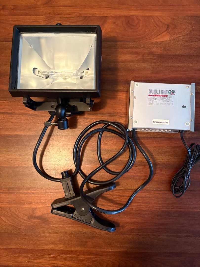 希少／SUN LIGHT REX70／メタハラ