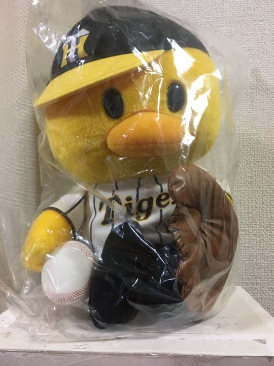 阪神タイガース 藤川選手サイン入り ピッチャーひよこちゃん