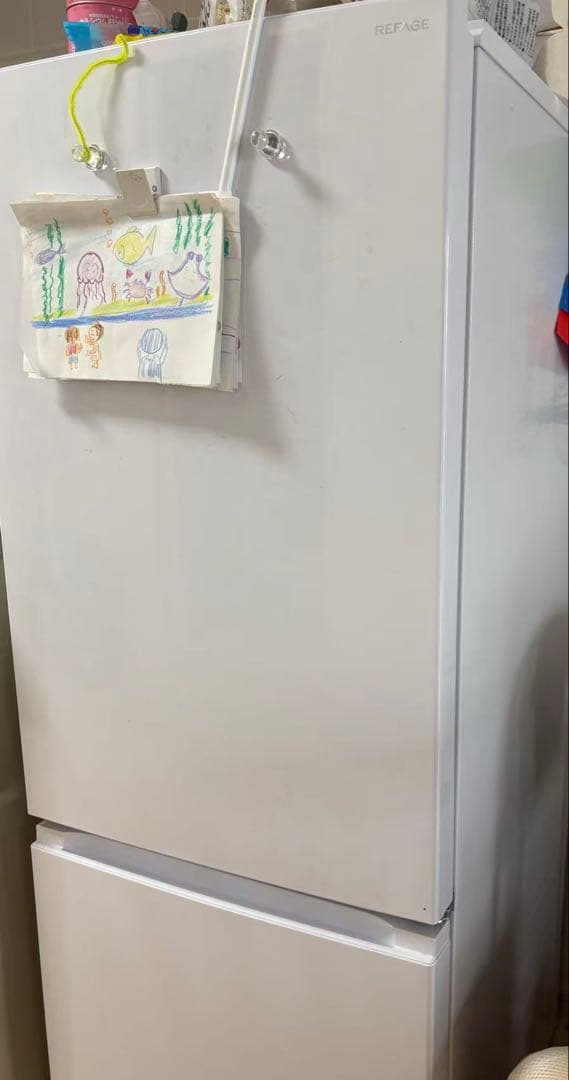 ホワイト 2ドア冷蔵庫(わずか8ヶ月使用した)