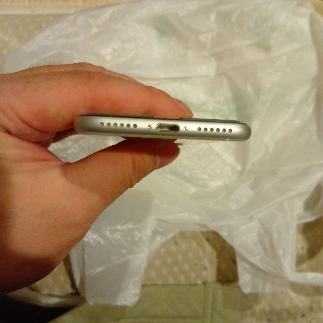 iPhone SE2 本体 128G 白 ジャンク