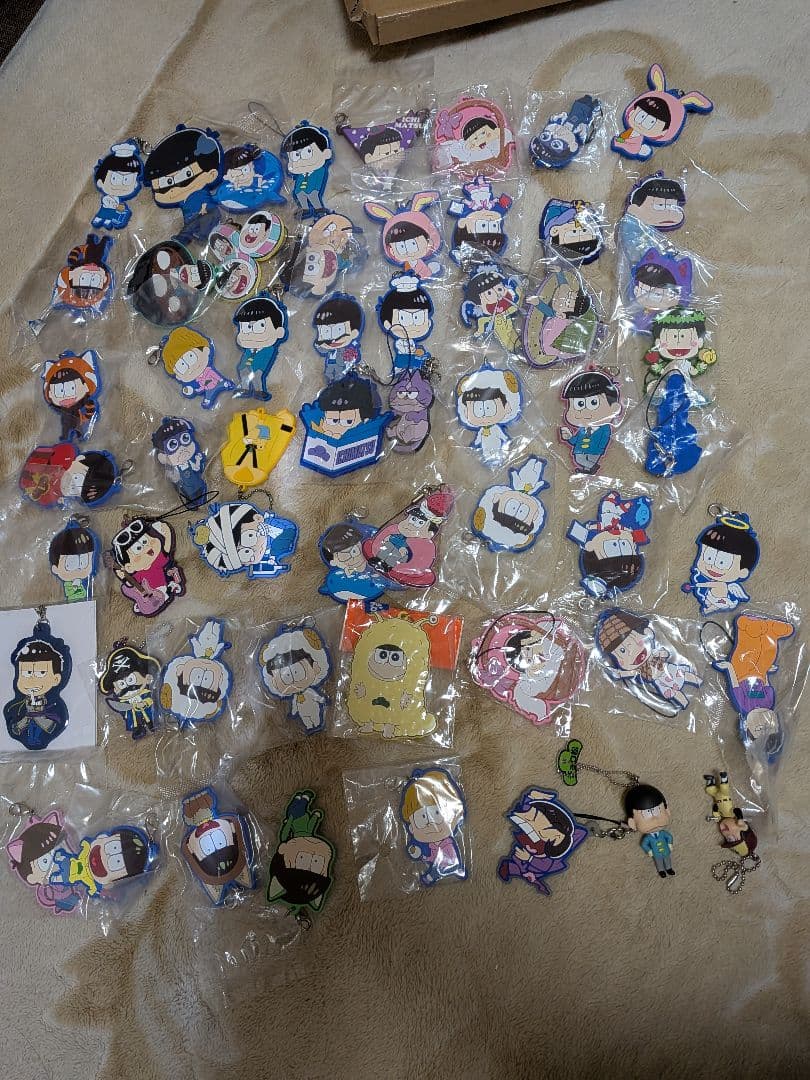 おそ松さん まとめ売り 大量 一松 カラ松 十四松 おそ松 トド松 チョロ松