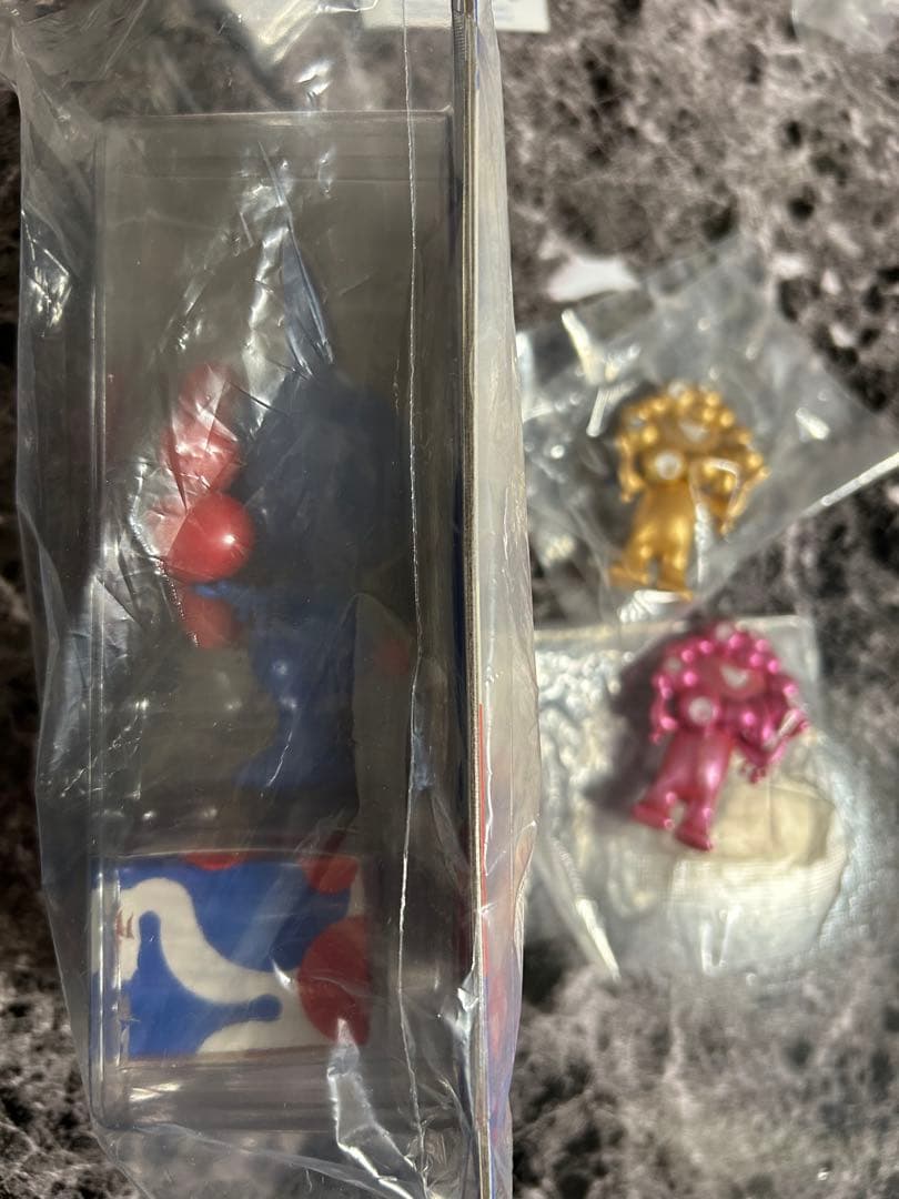 【非売品】【関西万博】ラブブミャクミャク& 海洋堂カプセルフィギュア全種　最安値