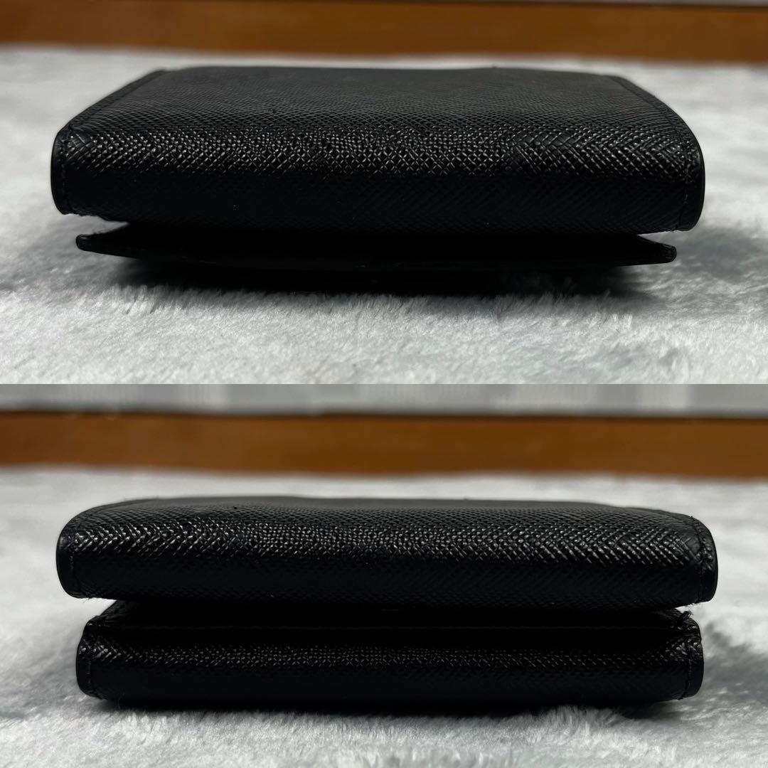 Prada プラダ 3つ折り財布 三角ロゴ ブラック 黒 サフィアーノレザー