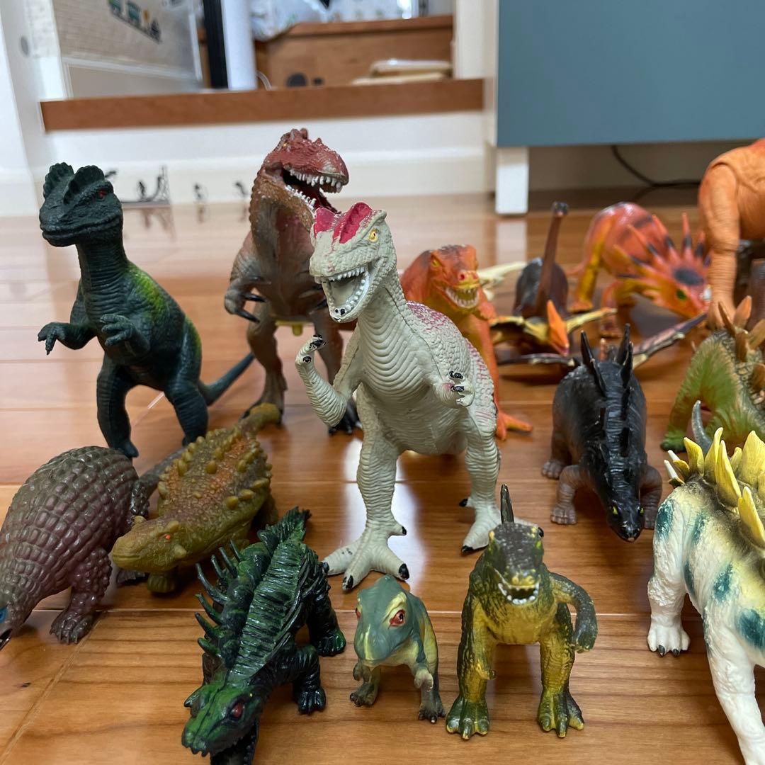 恐竜　フィギュア　おもちゃ　最終価格