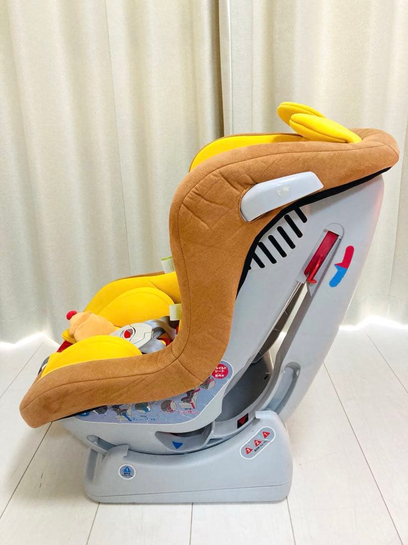 西松屋　くまのプーさん　チャイルドシート　キッズ　ベビー　ディズニー
