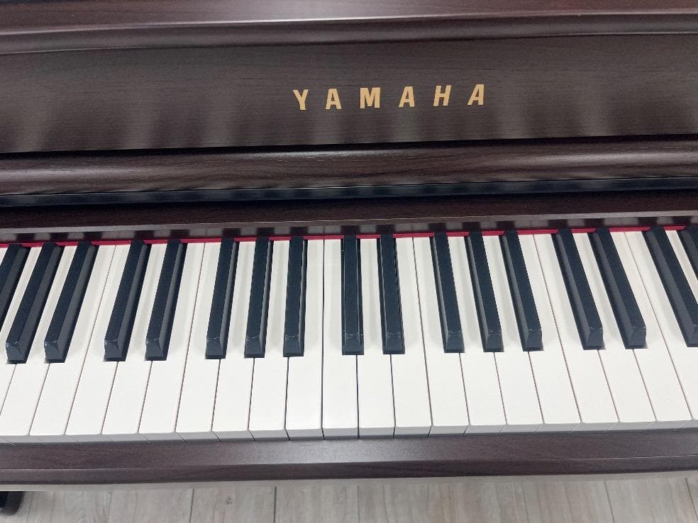 ★81713【電子ピアノ】YAMAHA　SCLP8450DA　24年製
