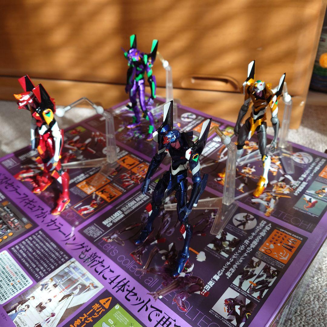 新劇場版エヴァコレクターズBOX　メタリックカラー版　パーツ完品　箱角に損傷あり