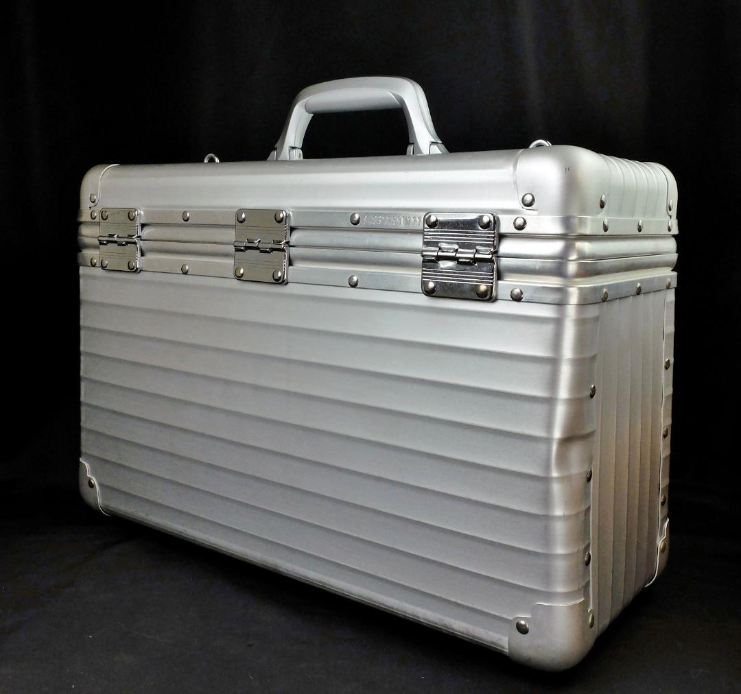 リモワ 940.31 トパーズ『Lufthansa』ALパイロットケース29L