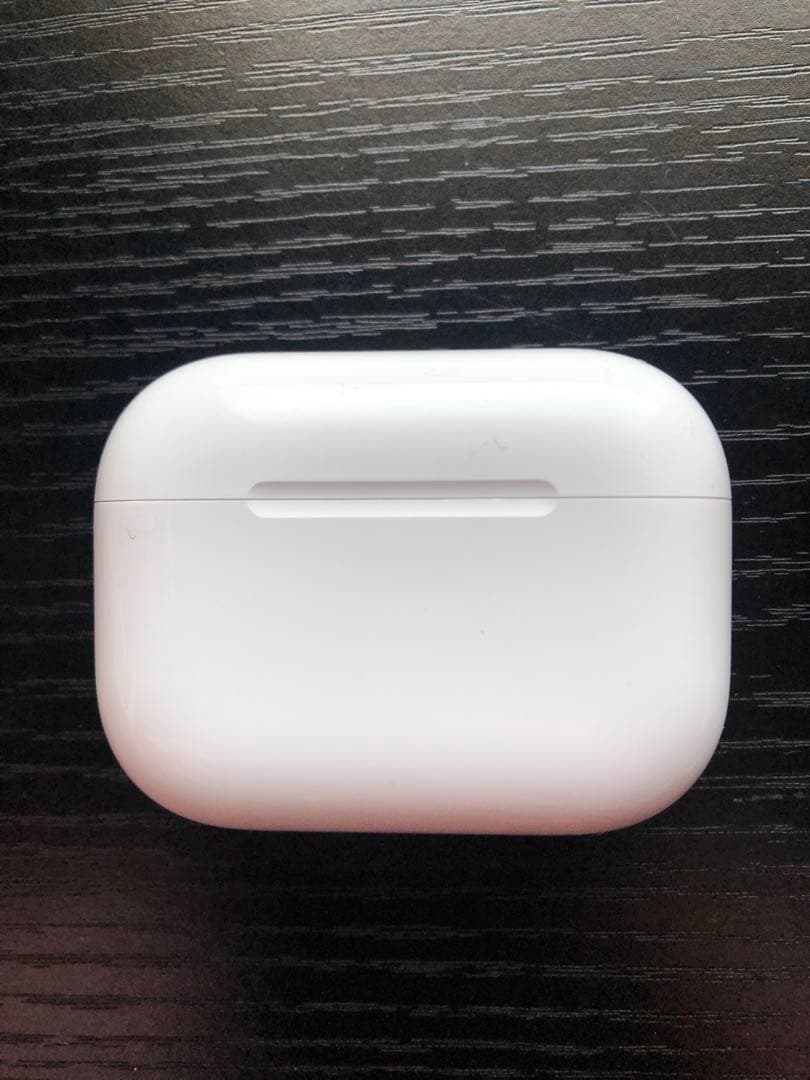 Apple AirPods Pro 3 充電ケース