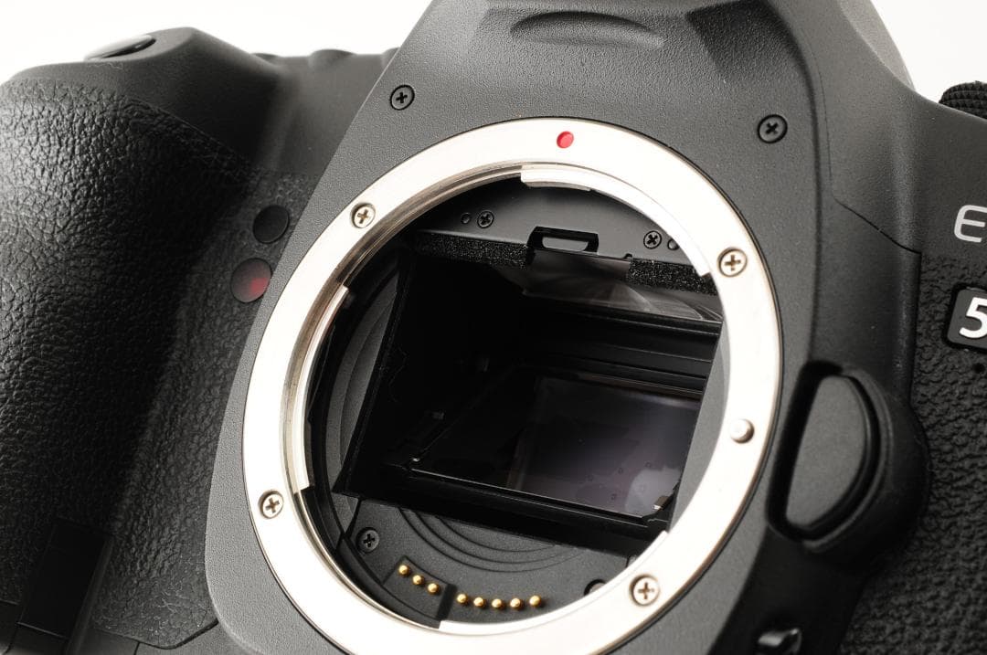 【ほぼ新品】キャノン Canon EOS 5D Mark II 1700回