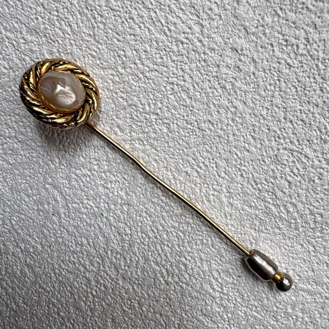 ✨CHANEL brooch✨シャネルブローチ❤️シャネルピンブローチ　GOLD