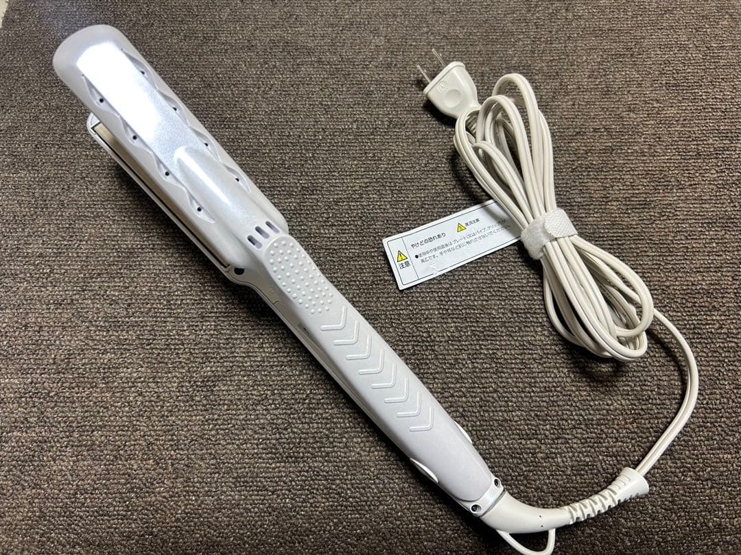 【美品】絹女〜KINUJO〜 ストレートアイロン