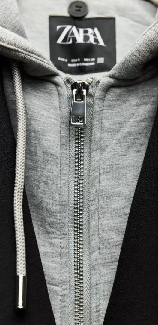 ZARA 黒 コンビネーションフード付きコート