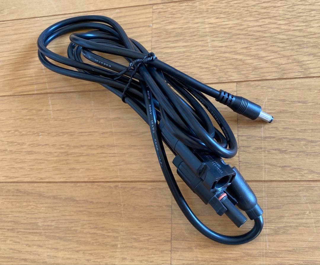 EVOPOW ポータブル電源 E600 急速充電器付ソーラーパネル専用コード付