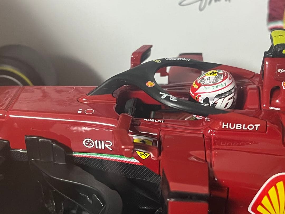 Ferrari SF1000 C. Leclerc 1/18 ブラーゴ