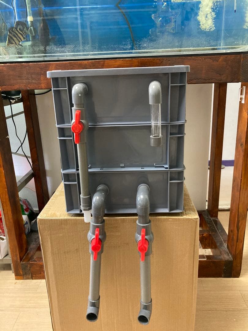 水槽池濾過器、1段階ろ材満タン付き三段式万能濾池大型水槽濾過層フィルター送料込み