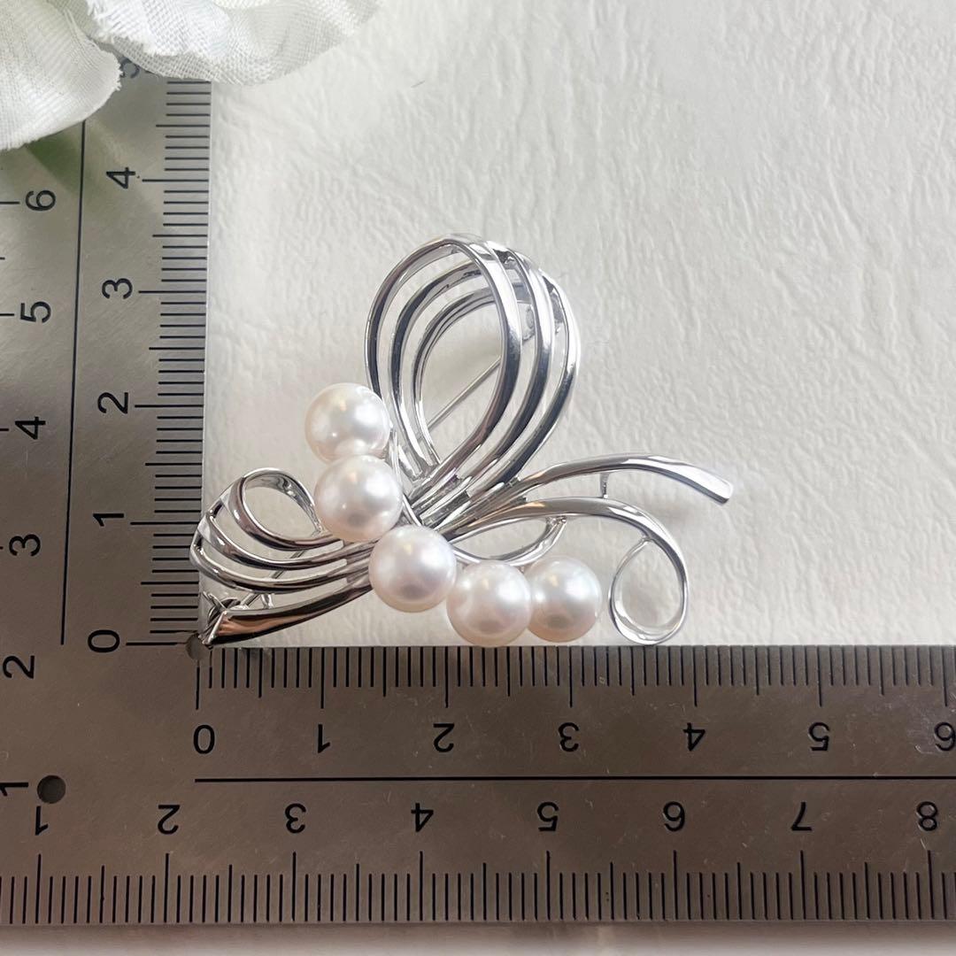 ☆美品☆ミキモト　シルバー　パール　5珠　ブローチ　皇室御用達ブランド
