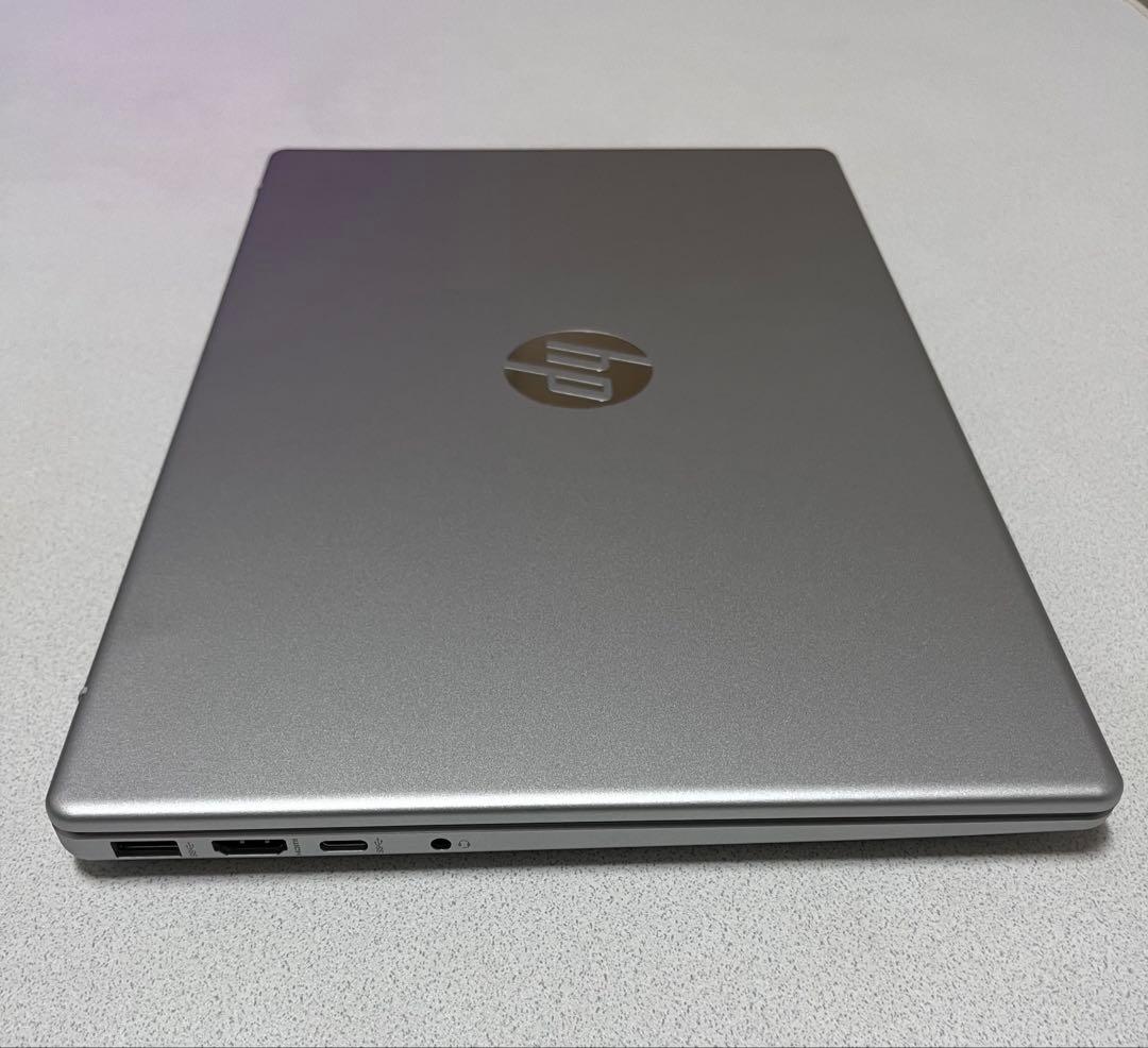 『ほぼ未使用 初期化済』HP Laptop 14-em0002AU Win11