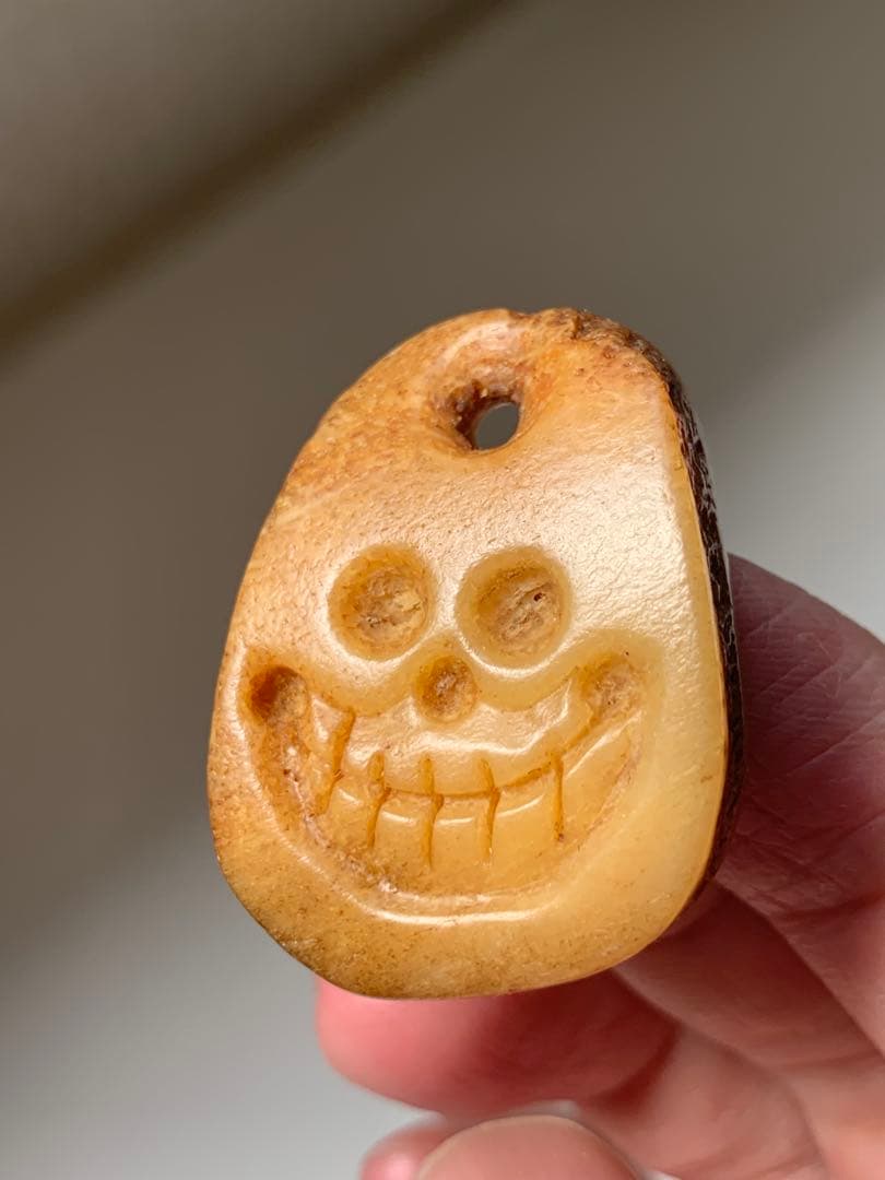 呪物　カパラ　天珠　チベット　カパーラ　頭蓋骨　根付　クマントーン　プラクルアン