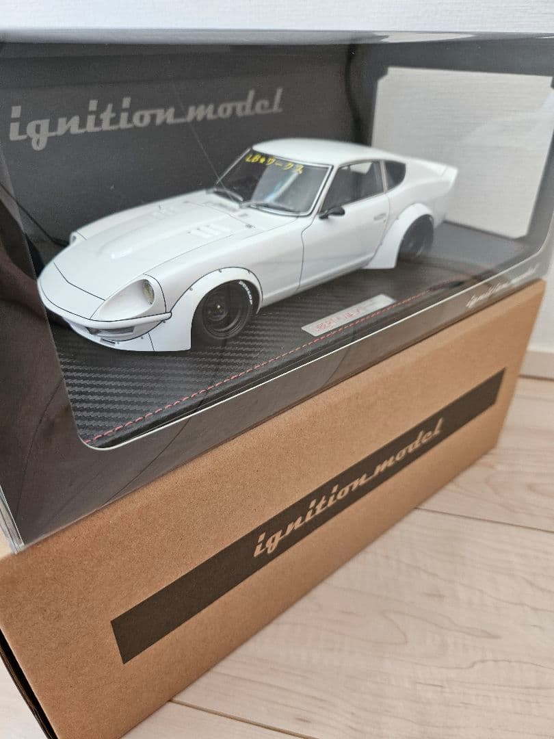 イグニッションモデル　リバティウォーク　フェアレディZ　1/18