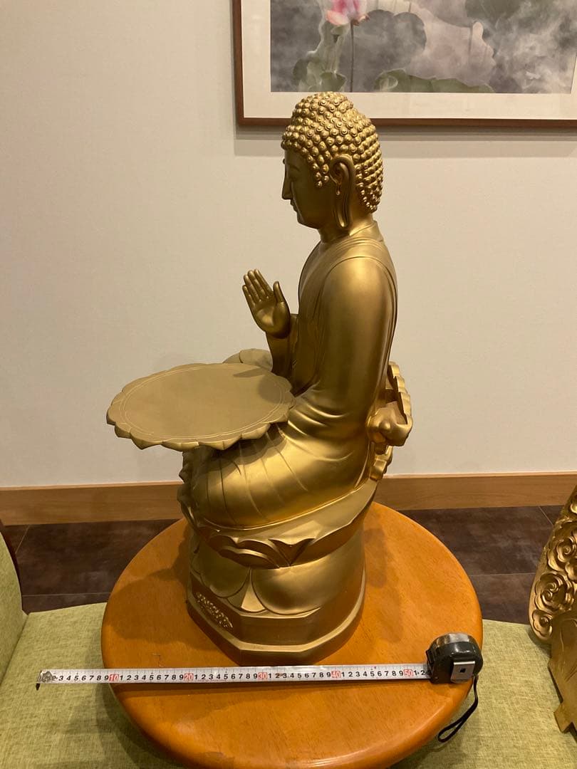 座釈迦　大仏様　プラスチック、合成樹脂製　高さ1m