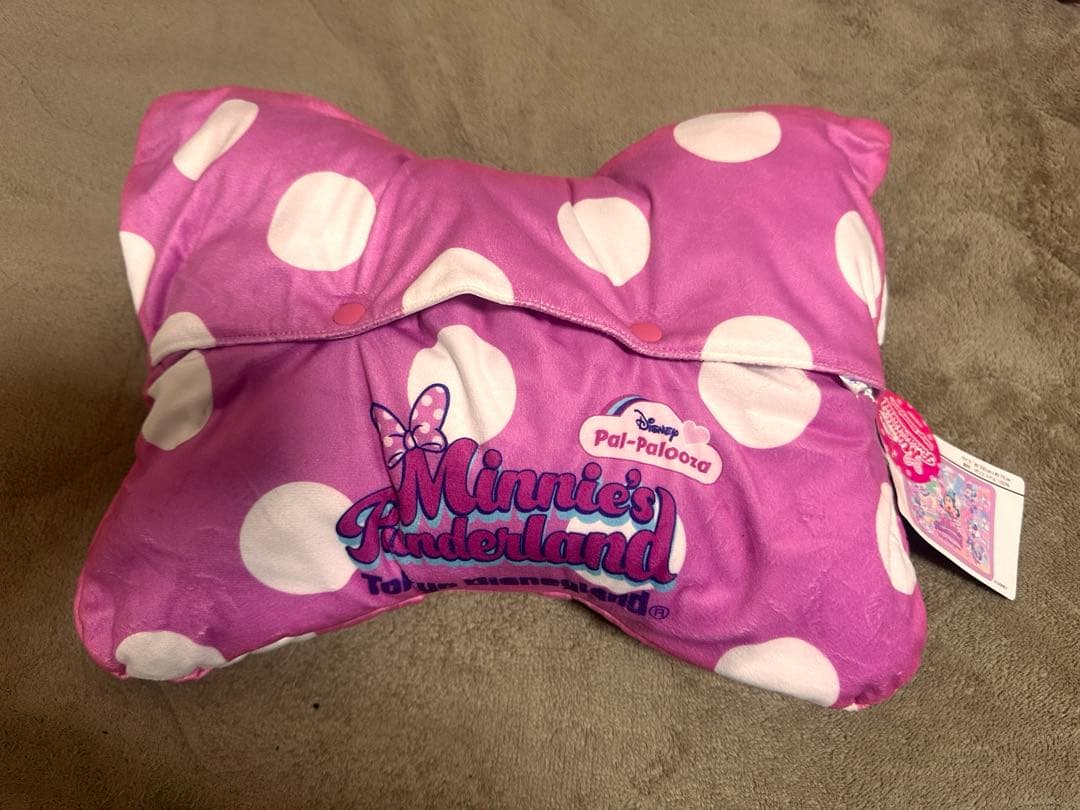 【新品】ミニーのファンダーランドポータブルクッション ブランケット2点セット