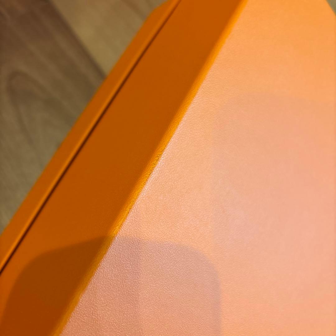 エルメス特大空箱二つ