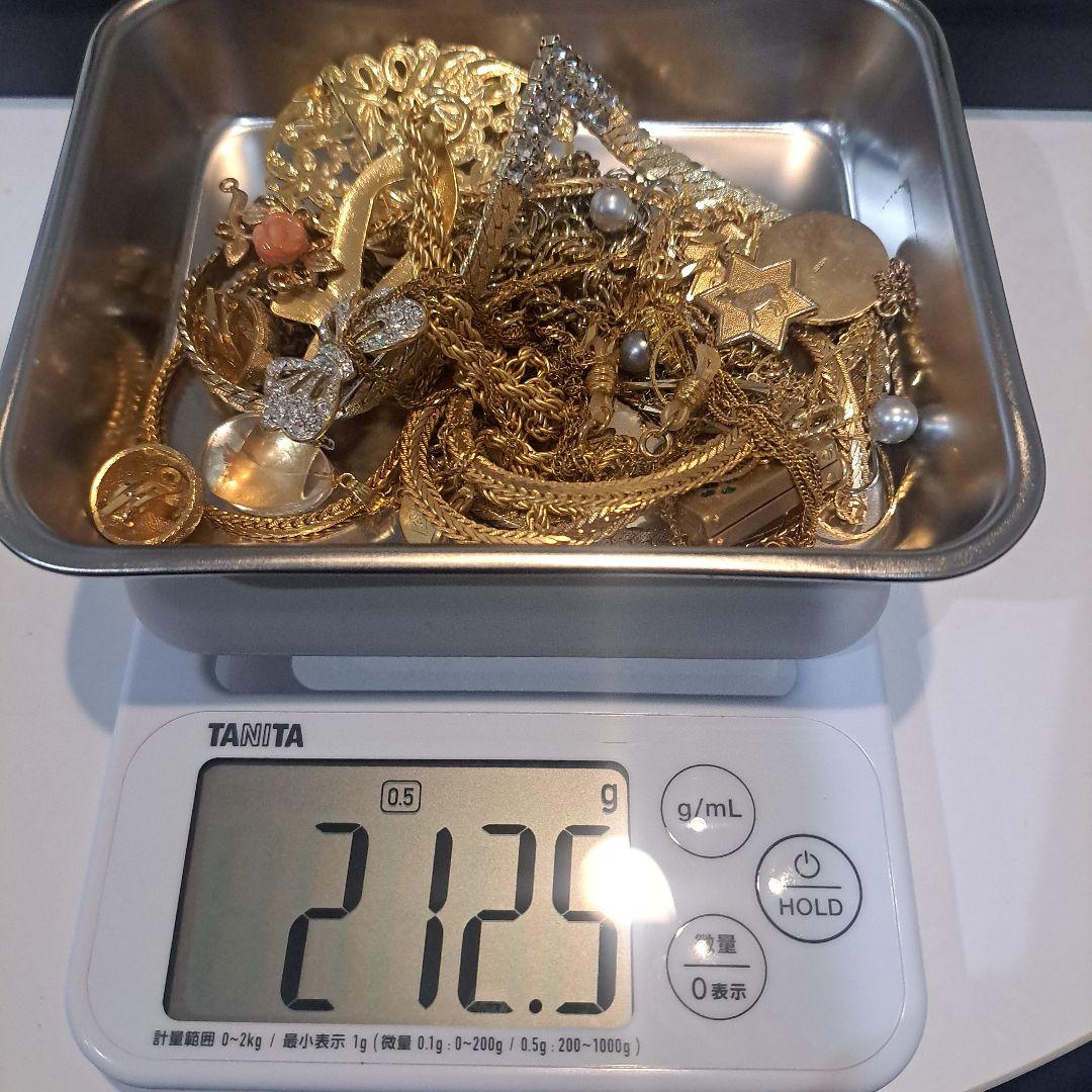 ゴ*ラ様 遺品整理 金 まとめ売り