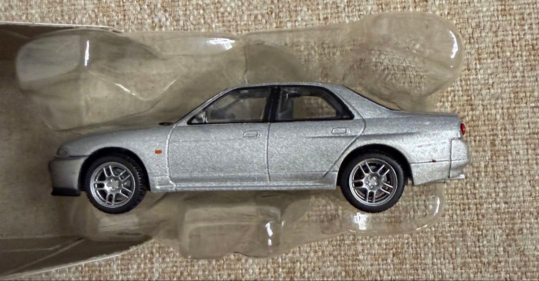 トミカ リミテッド ヴィンテージ ネオ　スカイライン GT-R LV-N151