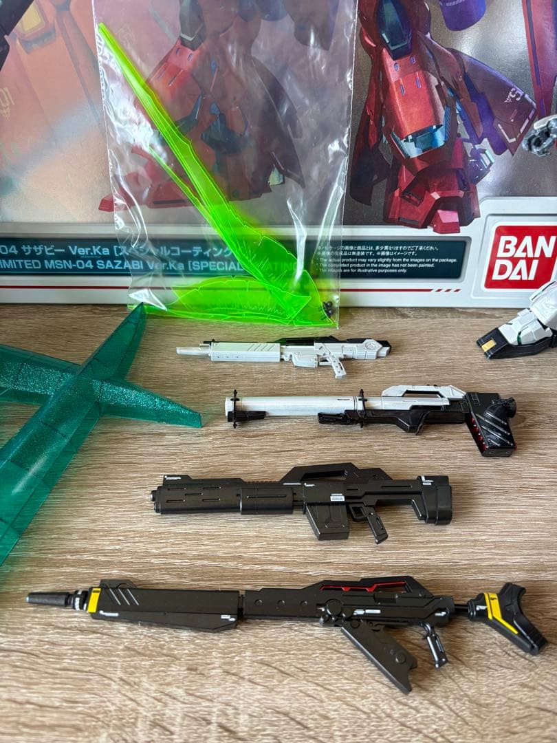 MG 1/100 ver.ka νガンダム　サザビー　超メルカリ市中限定出品