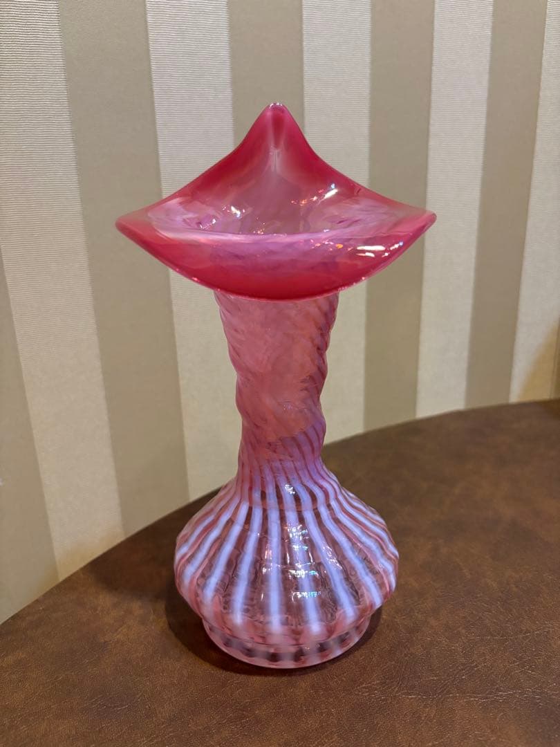 Fenton Art Glass・アンティークガラス